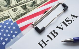 H-1B 新政下，越來越多留學生關注 NIW