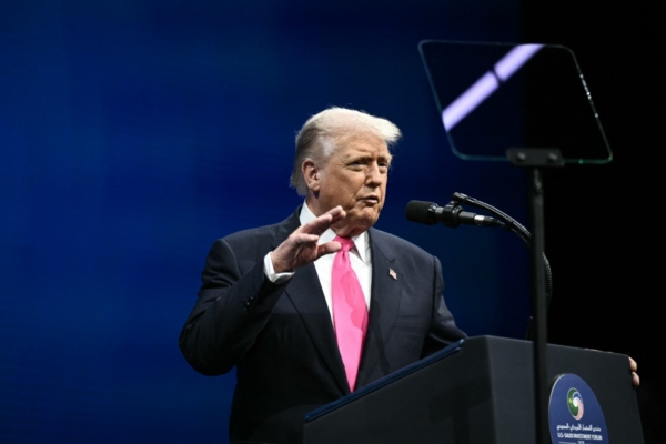 川普出席美沙投资论坛:美国回来了