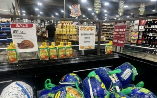 感恩節火雞價格大降 購物者需把握優惠時機