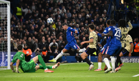 欧冠第5轮：切尔西轻取巴萨 曼城轮换落败