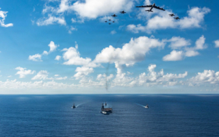 川普：将全面关闭委内瑞拉及周边空域