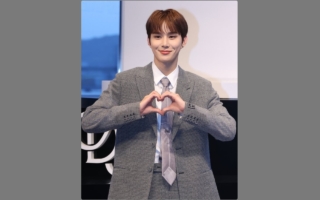 NCT廷祐下月入伍 粉絲見面會首唱新曲