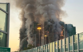 香港宏福苑大火 工权会促调查棚架是否合规