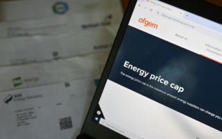 明年1月起英国能源价格上限小幅上涨