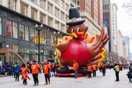 芝加哥感恩节大游行 民众盛赞法轮功