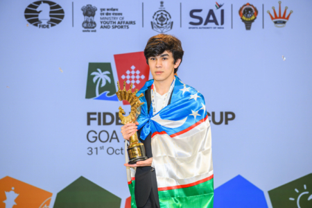 2025国象世界杯落幕 辛达罗夫加冕最年轻冠军