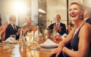 如何舉辦退休派對？9個創意點子讓人終身難忘