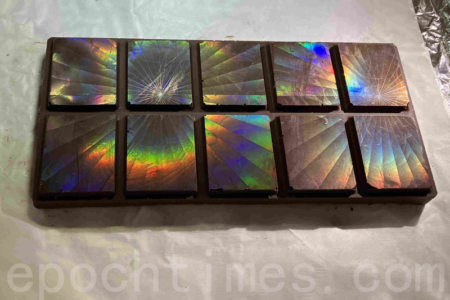 五步骤自己做彩虹巧克力 增添节日气氛