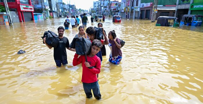 组图:东南亚多国洪水灾情惨重 近千人丧生 组图:东南亚多国洪水灾情惨重 近千人丧生