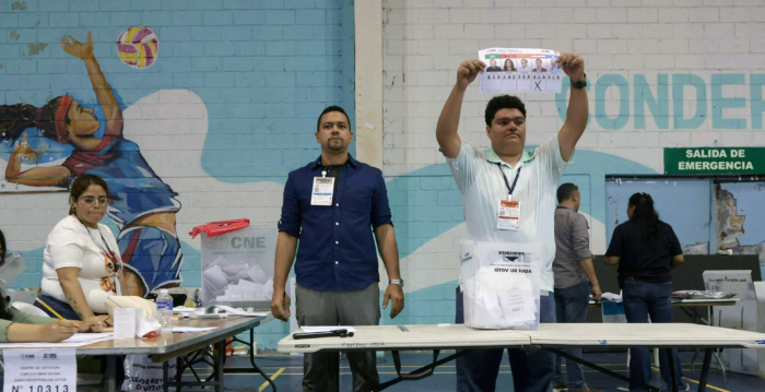 洪都拉斯大选初步结果 保守派候选人暂领先 洪都拉斯大选初步结果 保守派候选人暂领先