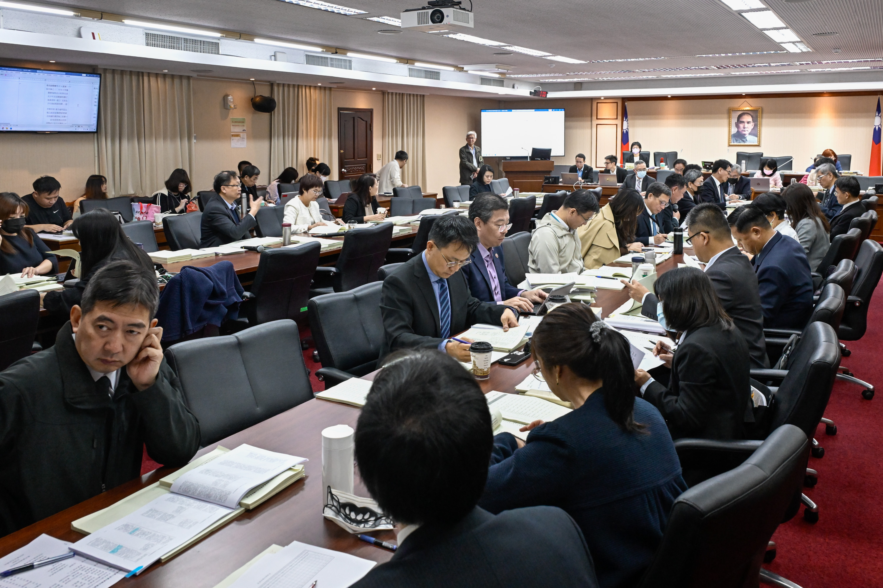 海纜7法全數初審通過非法危害海纜設備可逕行沒收| 電信法| 台灣大紀元