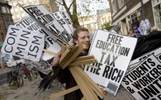 【名家专栏】社会主义核心的反社会行为