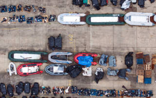 英國人才流失 年輕人離開 偷渡者增多