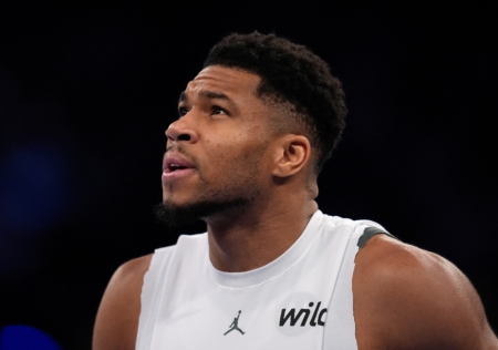 NBA：“字母哥”离开雄鹿队 已进入倒计时