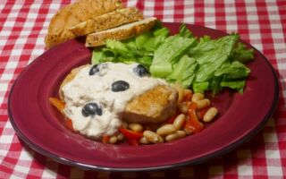 金槍魚醬豬排 配綠葉沙拉就是一盤快捷晚餐