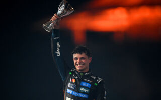 F1收官：諾里斯得償所願 加冕車手總冠軍