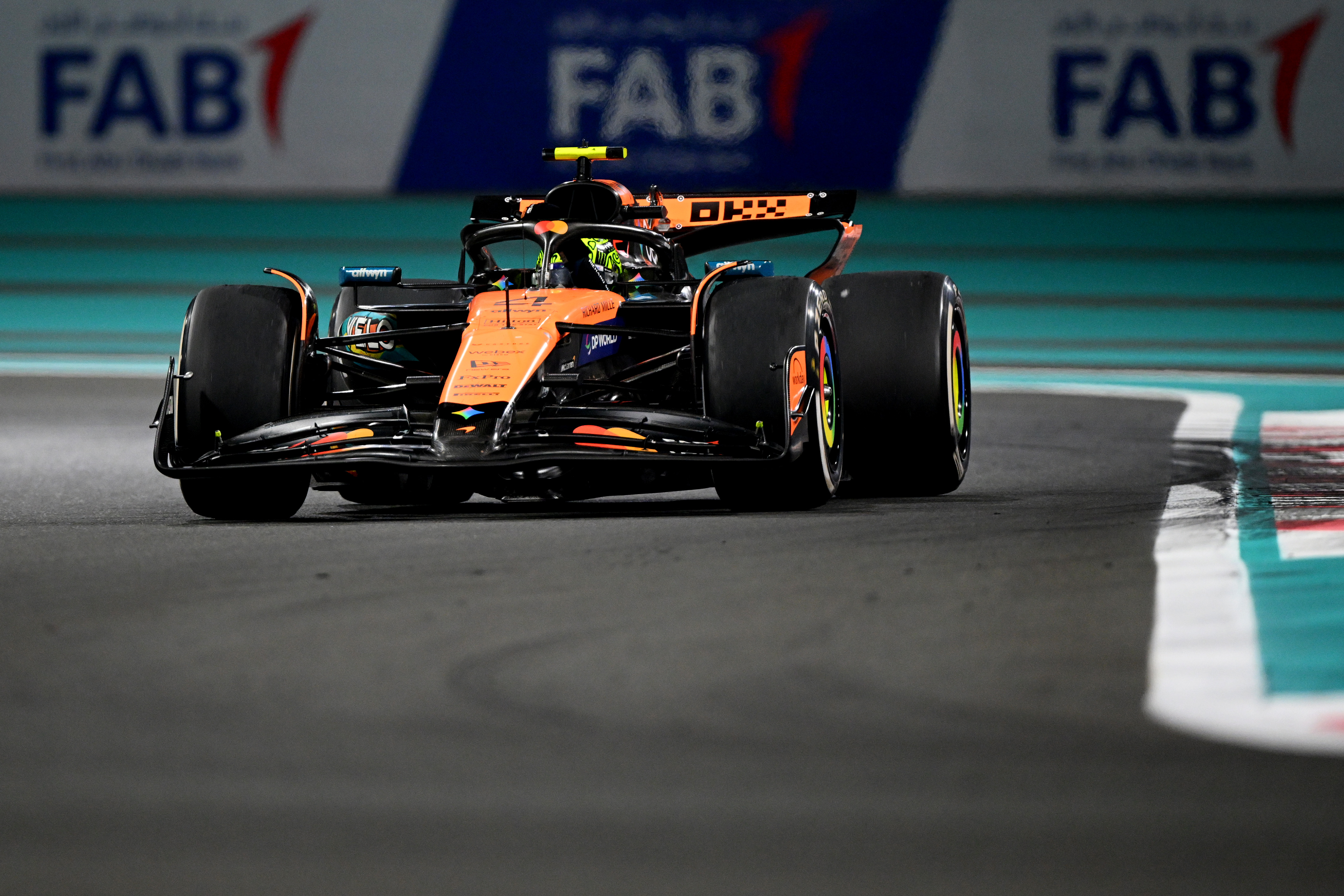 F1收官：诺里斯得偿所愿加冕车手总冠军| 阿布扎比站| 迈凯伦| 维斯塔潘| 大紀元