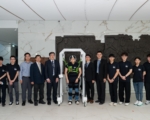 全球首创“用脑走路” 台湾打造AI复健机器人
