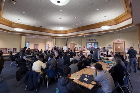 旧金山人道中国年会 为中国良心犯写卡送温暖