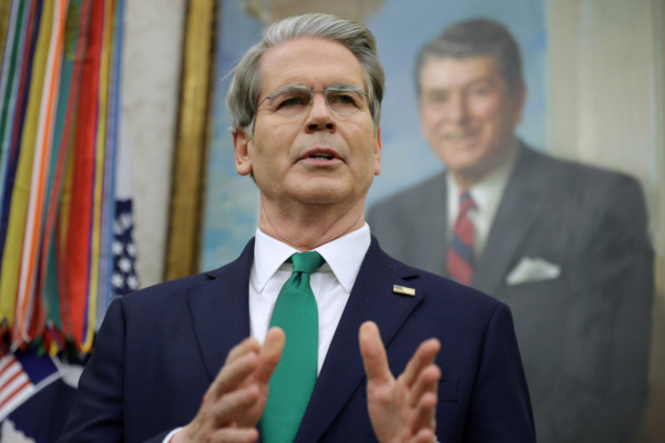 贝森特启动“川普账户”官网 公布新细节