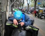 中国正转为零工经济国 意味着什么