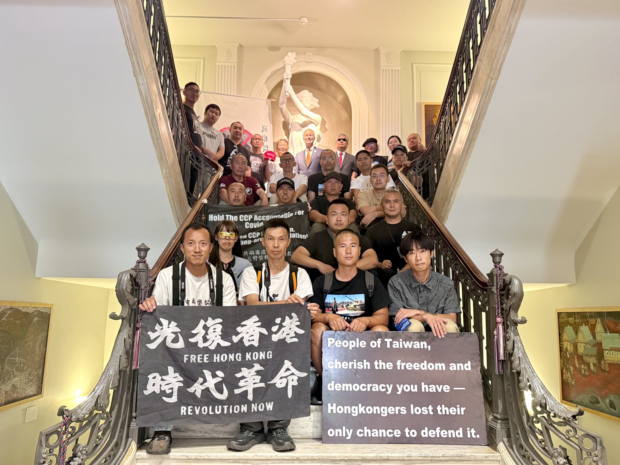 80后计生幸存者：生于恐惧中长在迫害下| 暴力计生| 暴力强拆| 强制隔离| 大纪元