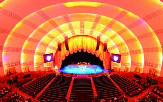 走进无线电城音乐厅 穿越时空的金色舞台