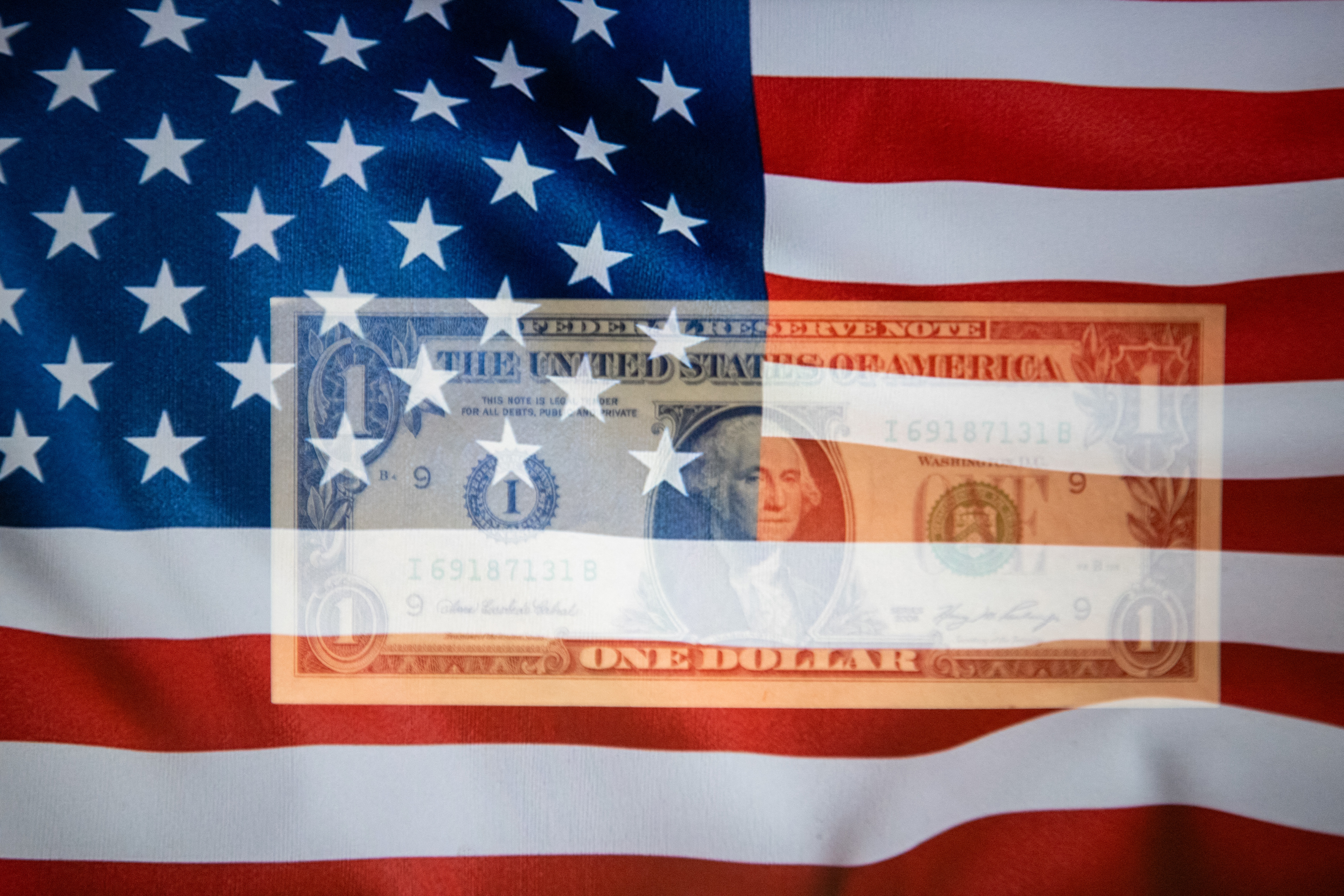 美元全球支付占比创新高人民币降至2.7% | SWIFT | 国际支付| 欧元| 大纪元