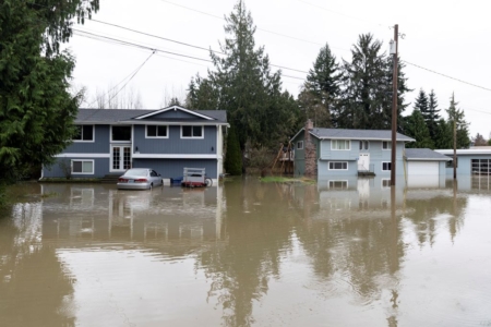 华州西部遭遇历史性洪灾