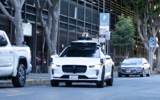 旧金山停电 Waymo自驾车停摆 马斯克怎么看