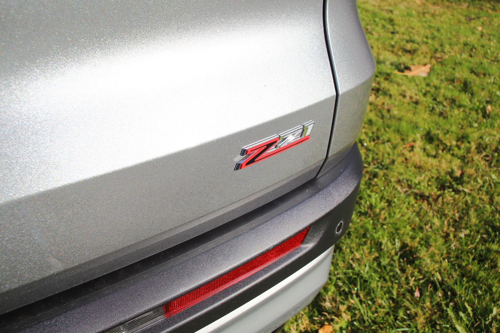 Z71車型徽章。(李奧/大紀元)
