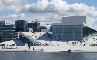 Ų����˹½����Ȼ����ʷ���Ļ��Ľ���֮��