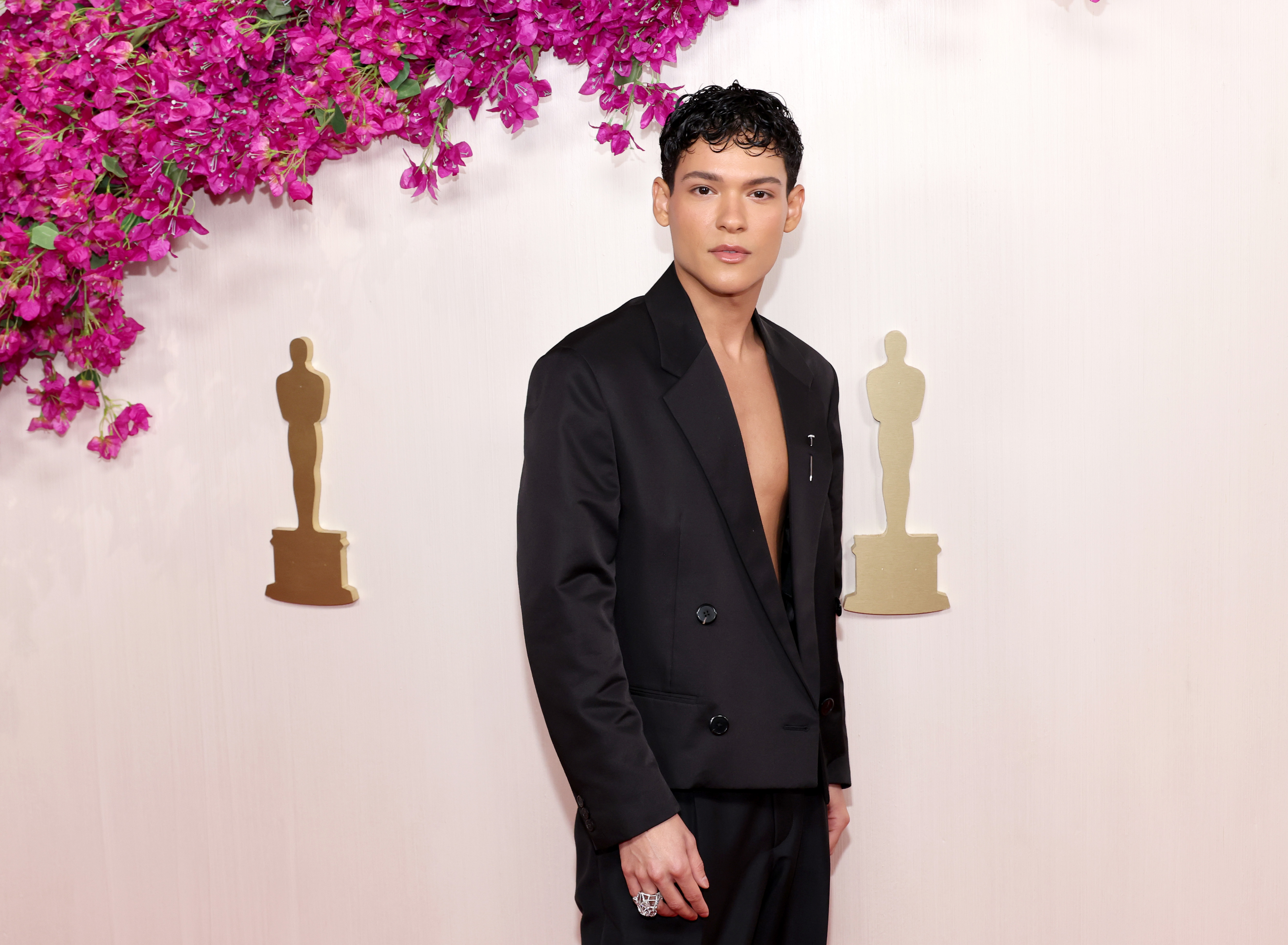 马杜罗被抓男星欧玛：委内瑞拉人从未如此开心| 欧玛·鲁德伯格| 王储的抉择| 青春王室| 大紀元