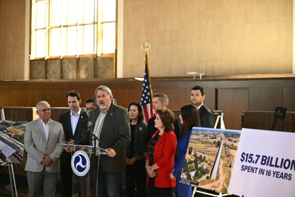 加州共和黨眾議員道格·拉馬爾法去世 享年65歲