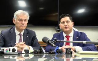 加州因「臨終關懷」欺詐案面臨審查 一文看懂