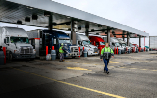 交通部清理商業駕訓學校 擬關閉逾550家