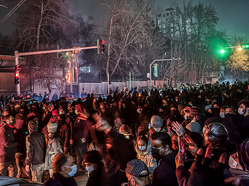 伊朗局势沸腾美拟伸援手| 抗议| 大纪元| 反政府| 大纪元