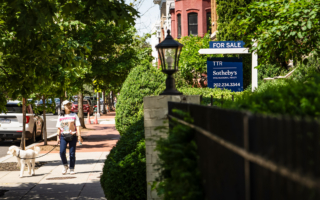 美房市買家遠少於賣家 房價為何未下跌