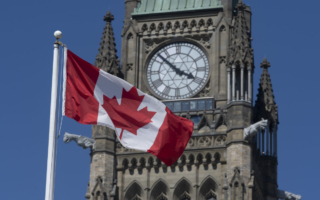 嚴打勒索！保守黨擬立法：禁止重罪非公民申請難民