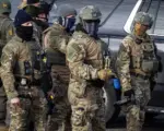 国土安全部：非法移民在德州开车撞击ICE官员