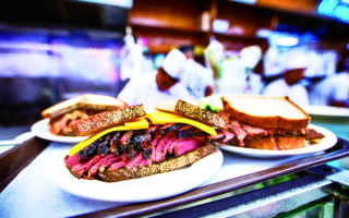 走入1888年熟食店 下東城的那口煙燻牛肉香