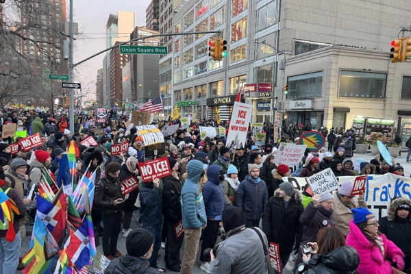 紐約爆發遊行抗議ICE 市長馬姆達尼籲廢除