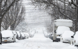 嚴寒天氣下 五樣東西千萬不要留在車內