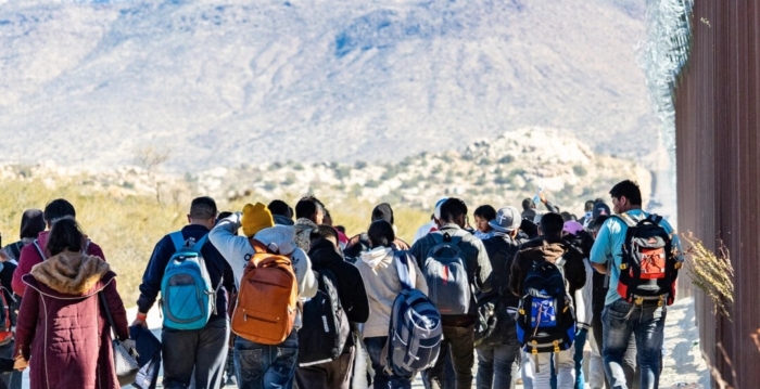 【名家专栏】“自杀式同理心”与中共混合战争