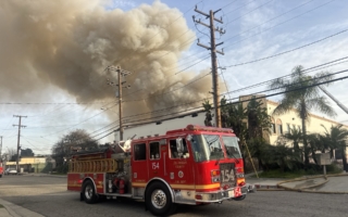 南艾爾蒙地金屬廠爆炸 引發大火 幸無傷亡