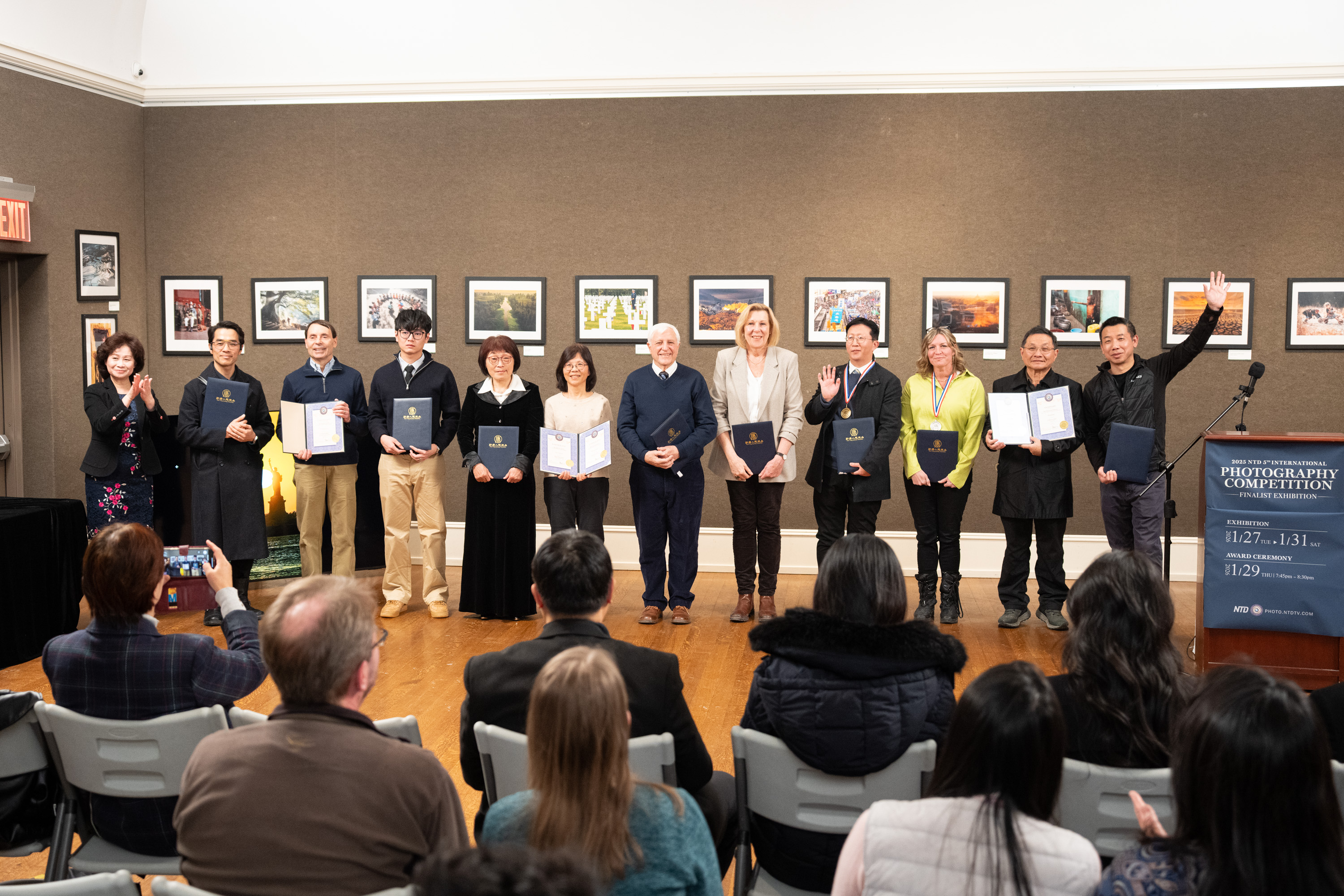 1月29日晚,第五屆《新唐人國際攝影大賽》舉行了頒獎儀式。(張靜儀/大紀元)