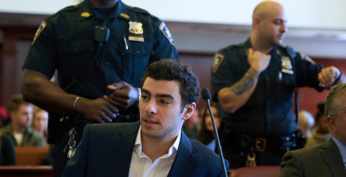 聯邦法官撤銷謀殺指控曼吉奧尼免死刑可能性