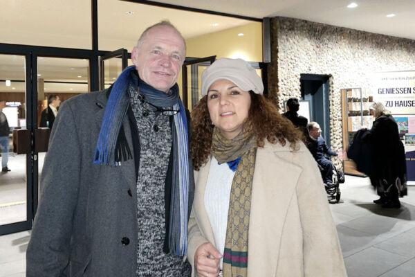 神韻色彩驚震撼時尚顧問滿致敬