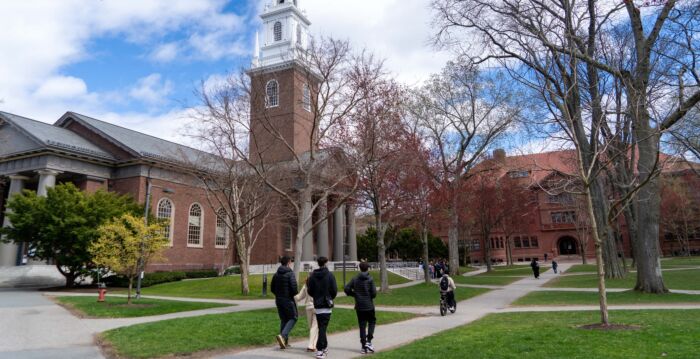 川普政府对哈佛大学展开更多调查