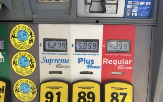 加州油價續漲惹民怨 業界:過度監管是主因